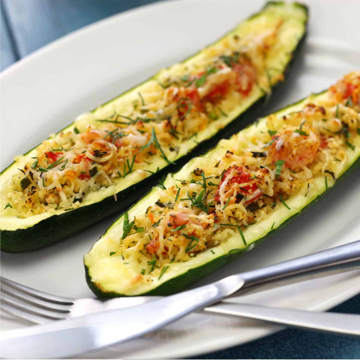 Quick & Healthy Stuffed Zucchini Boats: Low-Carb Dinner